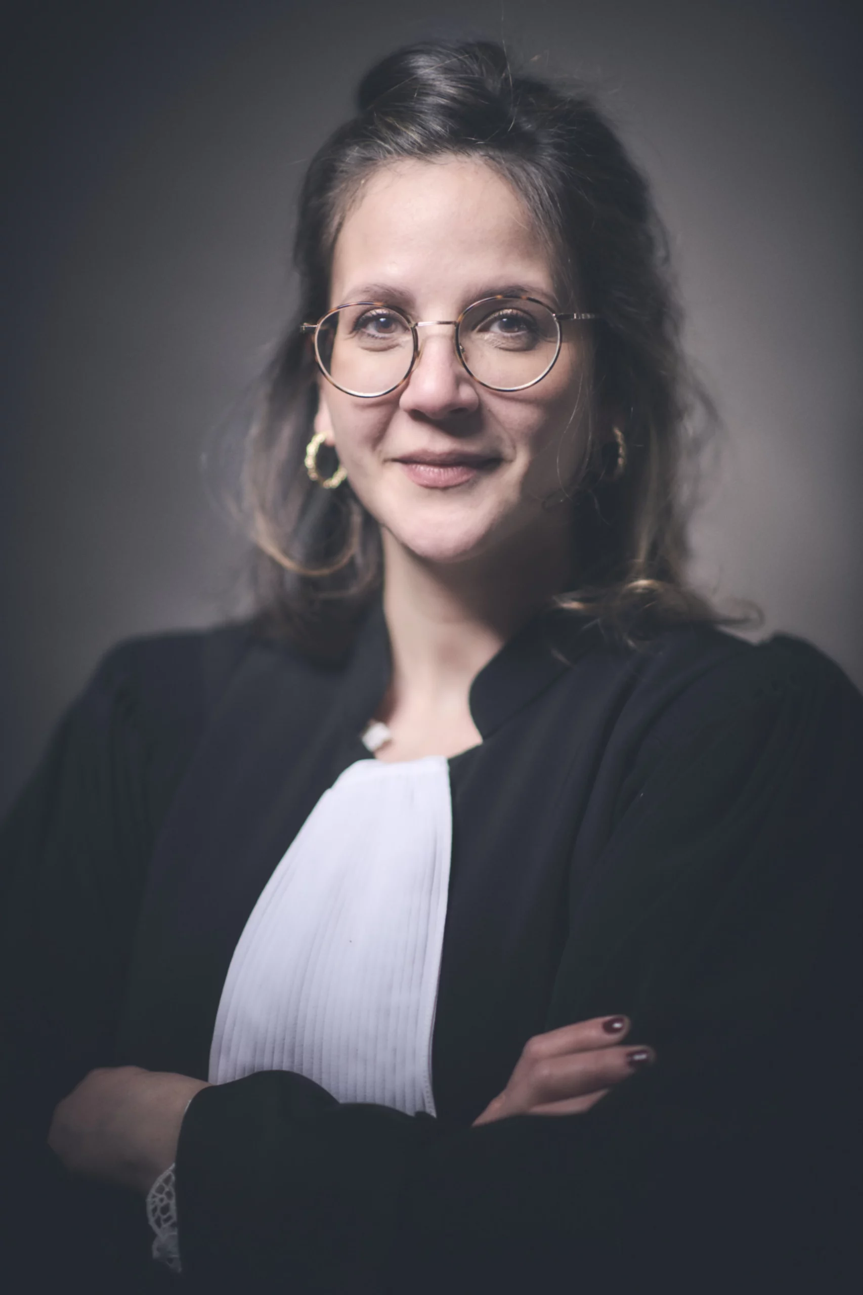 Portrait professionnel de Maître Liat Levy, avocate à Strasbourg.